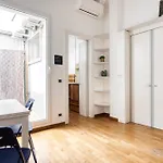 Hostmate - - Mentana - Duomo Appartement *