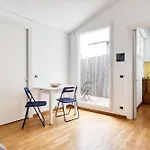 Hostmate - - Mentana - Duomo شقة ميلان